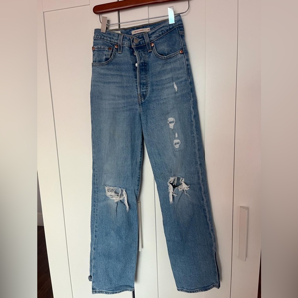 Levi’s distressed jeans with cutout detail